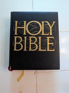 VTG KJV Family Heritage Bible Red Letter Edition Illustrated Large Rainbow Book